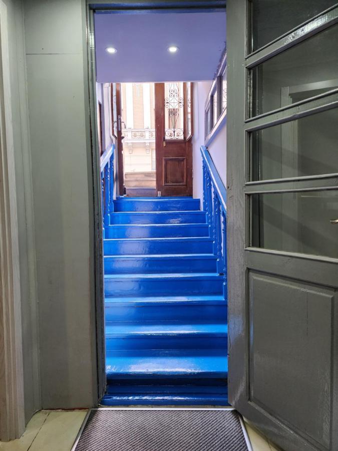 Gala Hostel Tbilisi Bagian luar foto