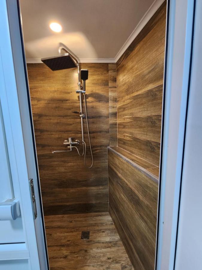 Gala Hostel Tbilisi Bagian luar foto